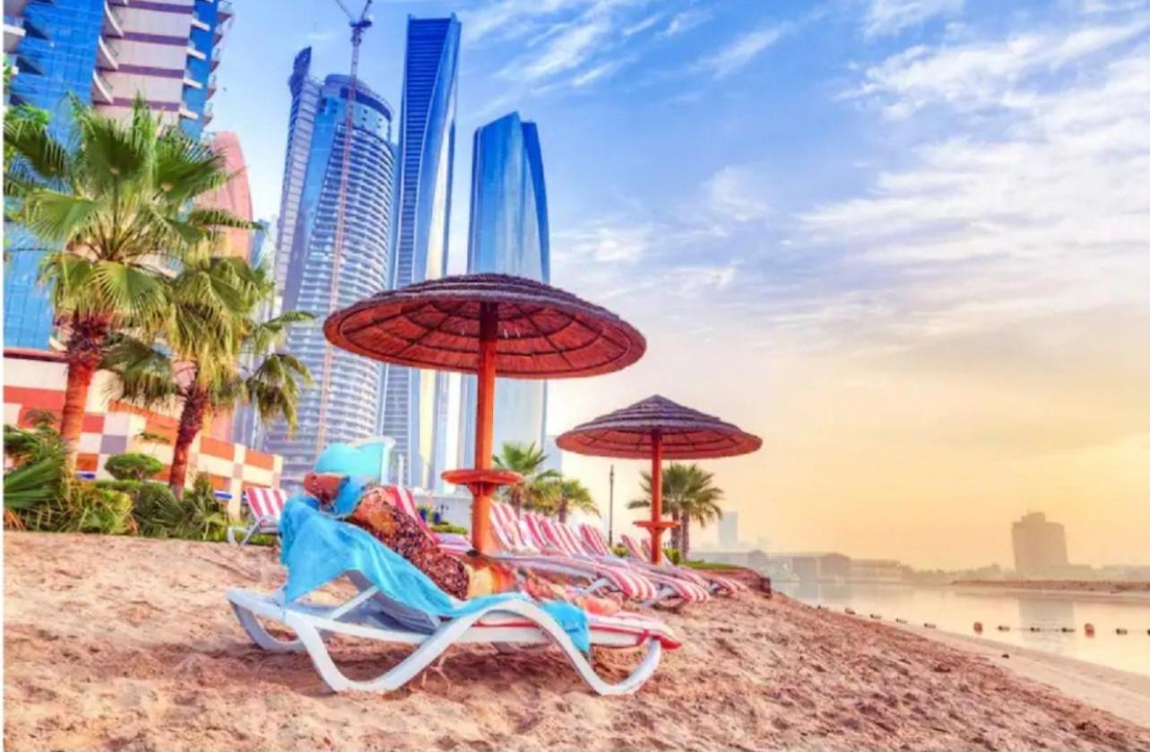 Corniche Street - For Males "Peaceful Bed Space" Abu Dhabi Exterior foto